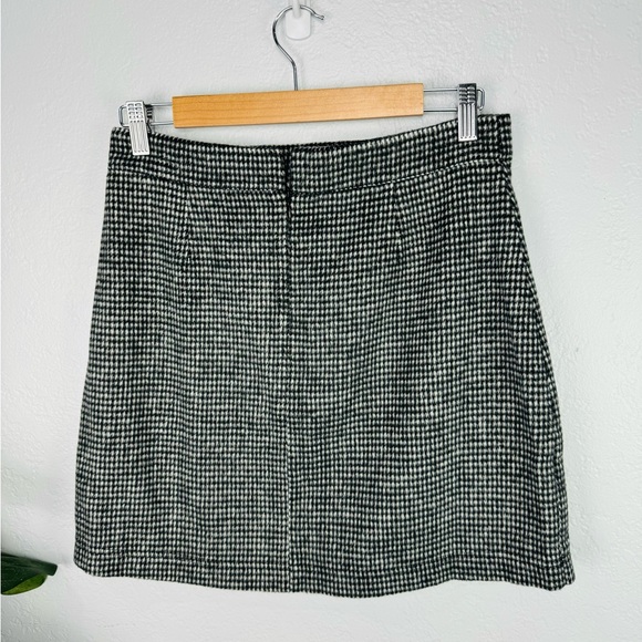NWT RYLEE + CRU BLACK grey HOUNDSTOOTH 3 Button Faux Wrap Mini Skirt - Picture 4 of 7